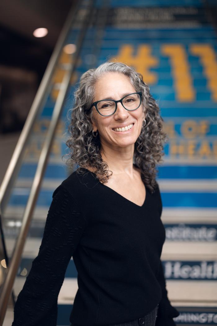 Headshot of Manya Magnus