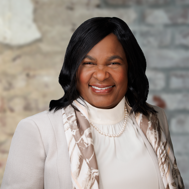 Headshot of Dr. Heather Aaron