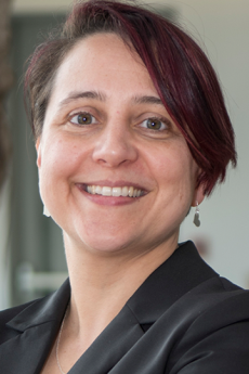 Mandi Pratt-Chapman headshot